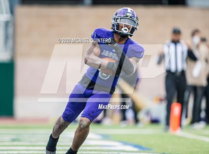 Thumbnail 2 in Miller vs. LBJ Austin (UIL Class 4A Quarterfinal Playoff) photogallery.