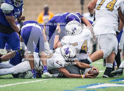 Thumbnail 2 in Miller vs. LBJ Austin (UIL Class 4A Quarterfinal Playoff) photogallery.
