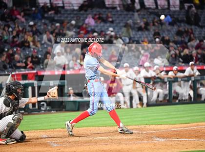 Thumbnail 2 in Esperanza vs. Los Alamitos photogallery.