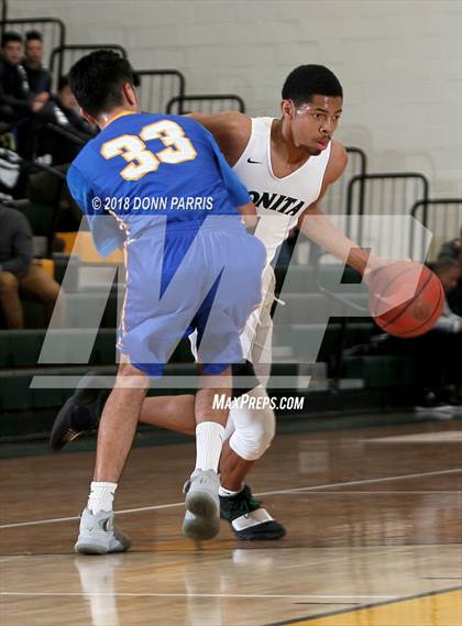 Thumbnail 3 in Bonita vs. Charter Oak photogallery.