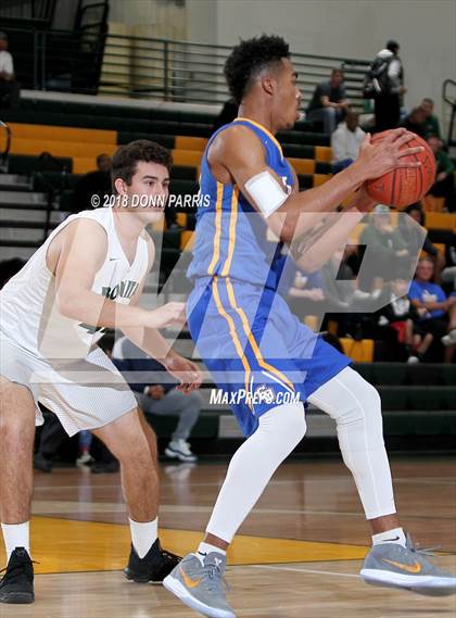 Thumbnail 2 in Bonita vs. Charter Oak photogallery.