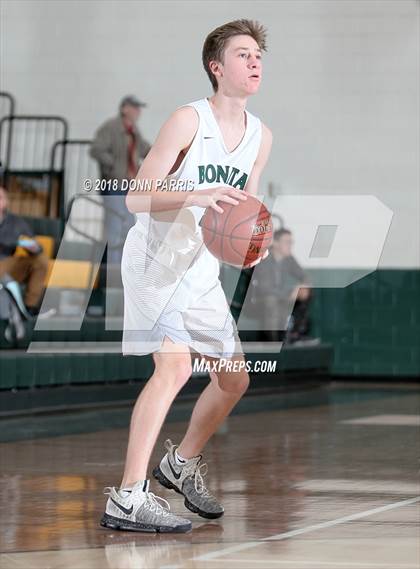 Thumbnail 3 in Bonita vs. Charter Oak photogallery.