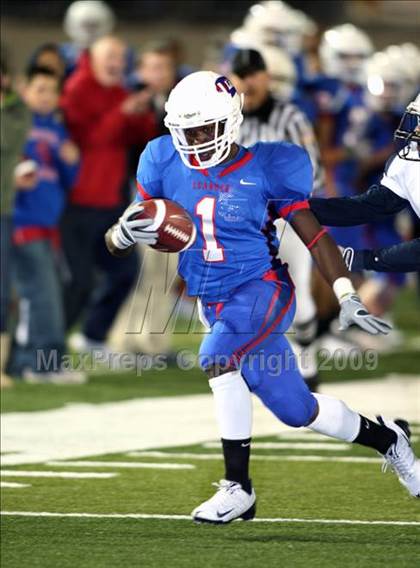 Thumbnail 2 in McNeil @ Leander photogallery.