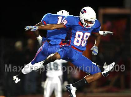 Thumbnail 2 in McNeil @ Leander photogallery.