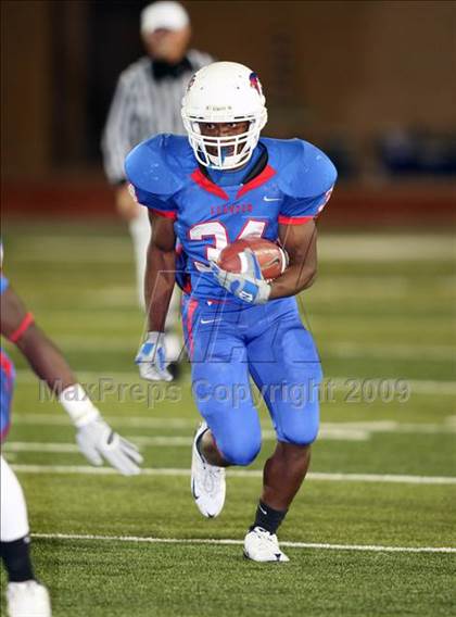 Thumbnail 3 in McNeil @ Leander photogallery.