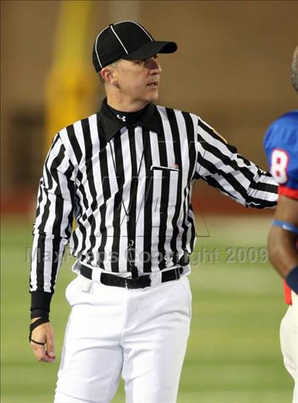 Thumbnail 3 in McNeil @ Leander photogallery.