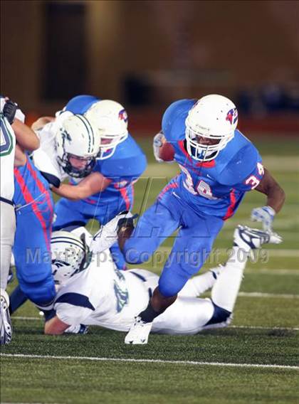 Thumbnail 3 in McNeil @ Leander photogallery.