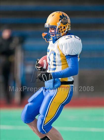 Thumbnail 1 in Seymour vs. New London (CIAC Class SS Final) photogallery.