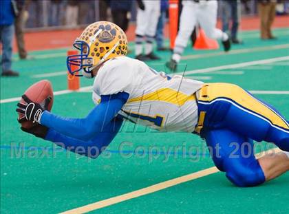 Thumbnail 1 in Seymour vs. New London (CIAC Class SS Final) photogallery.