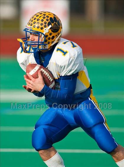 Thumbnail 2 in Seymour vs. New London (CIAC Class SS Final) photogallery.