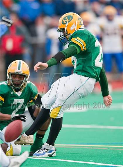 Thumbnail 1 in Seymour vs. New London (CIAC Class SS Final) photogallery.