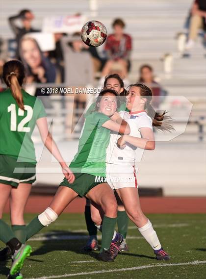 Thumbnail 2 in St. Ignatius vs. Sacred Heart Cathedral Preparatory photogallery.