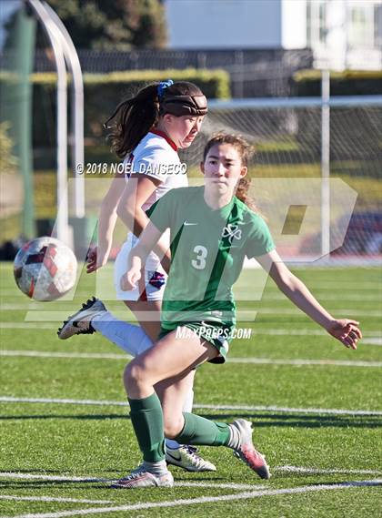 Thumbnail 3 in St. Ignatius vs. Sacred Heart Cathedral Preparatory photogallery.