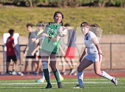 Thumbnail 2 in St. Ignatius vs. Sacred Heart Cathedral Preparatory photogallery.