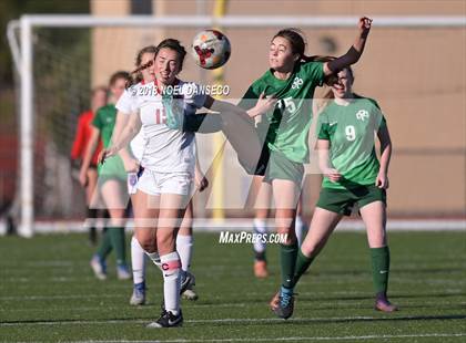 Thumbnail 1 in St. Ignatius vs. Sacred Heart Cathedral Preparatory photogallery.