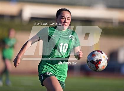 Thumbnail 2 in St. Ignatius vs. Sacred Heart Cathedral Preparatory photogallery.