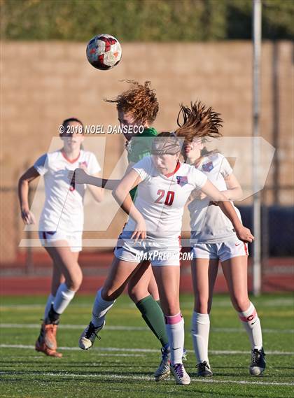 Thumbnail 2 in St. Ignatius vs. Sacred Heart Cathedral Preparatory photogallery.