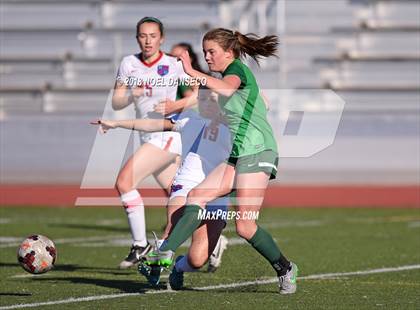 Thumbnail 1 in St. Ignatius vs. Sacred Heart Cathedral Preparatory photogallery.