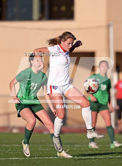 Thumbnail 2 in St. Ignatius vs. Sacred Heart Cathedral Preparatory photogallery.