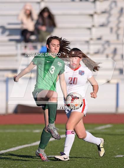 Thumbnail 1 in St. Ignatius vs. Sacred Heart Cathedral Preparatory photogallery.
