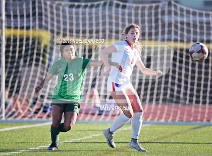 Thumbnail 1 in St. Ignatius vs. Sacred Heart Cathedral Preparatory photogallery.