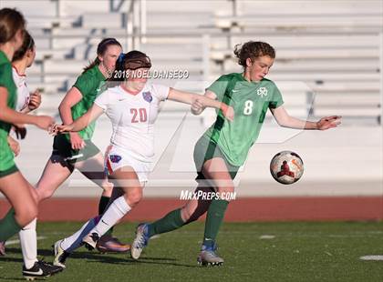 Thumbnail 2 in St. Ignatius vs. Sacred Heart Cathedral Preparatory photogallery.