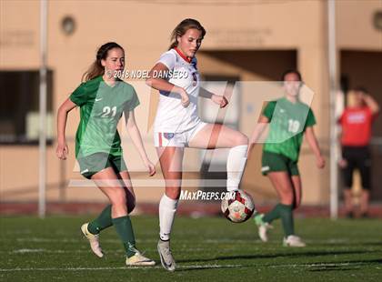 Thumbnail 2 in St. Ignatius vs. Sacred Heart Cathedral Preparatory photogallery.
