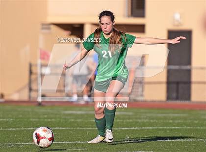 Thumbnail 1 in St. Ignatius vs. Sacred Heart Cathedral Preparatory photogallery.