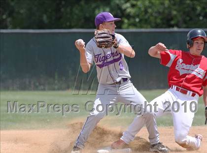 Thumbnail 1 in Portola vs. East Nicolaus (CIF NS D4 Final) photogallery.