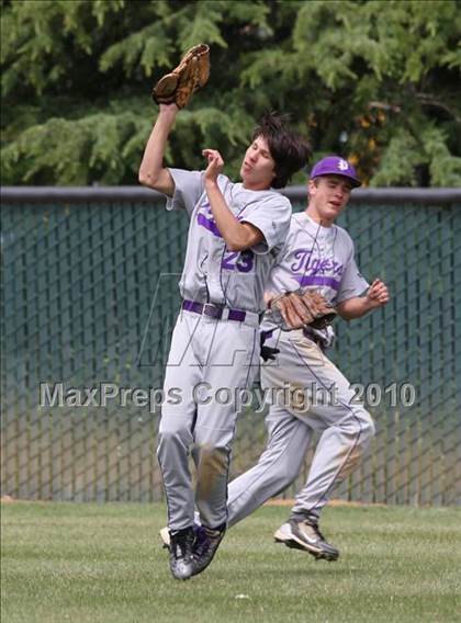 Thumbnail 2 in Portola vs. East Nicolaus (CIF NS D4 Final) photogallery.