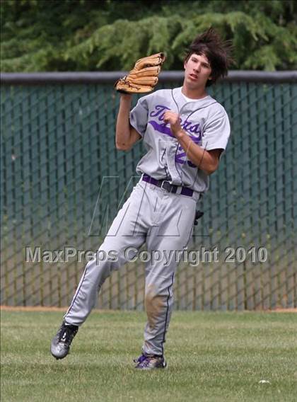 Thumbnail 3 in Portola vs. East Nicolaus (CIF NS D4 Final) photogallery.