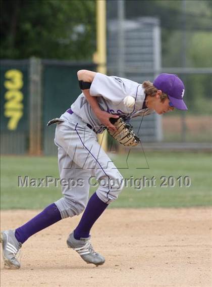 Thumbnail 3 in Portola vs. East Nicolaus (CIF NS D4 Final) photogallery.