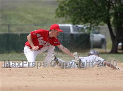 Thumbnail 2 in Portola vs. East Nicolaus (CIF NS D4 Final) photogallery.