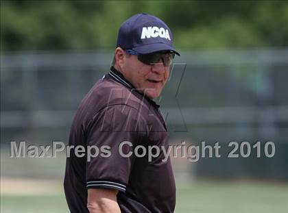 Thumbnail 2 in Portola vs. East Nicolaus (CIF NS D4 Final) photogallery.