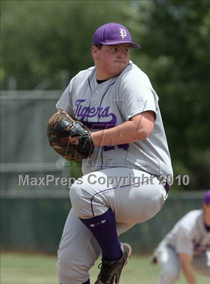 Thumbnail 3 in Portola vs. East Nicolaus (CIF NS D4 Final) photogallery.