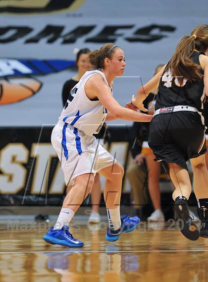 Thumbnail 2 in Arapahoe vs. Highlands Ranch  (CHSAA 5A Final Four) photogallery.