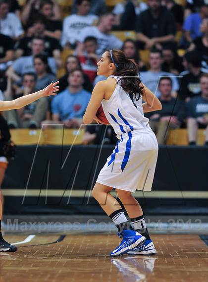 Thumbnail 3 in Arapahoe vs. Highlands Ranch  (CHSAA 5A Final Four) photogallery.