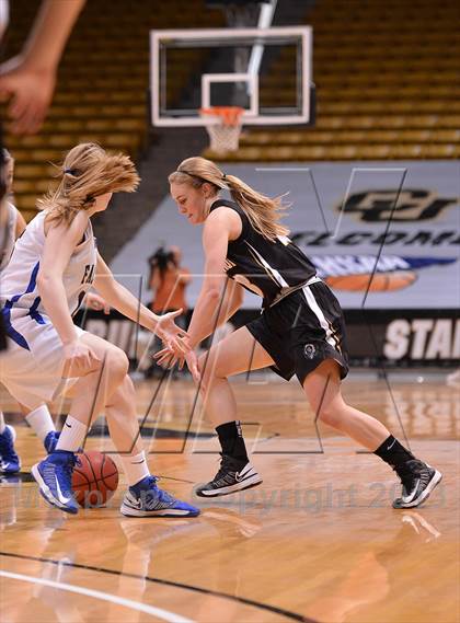 Thumbnail 3 in Arapahoe vs. Highlands Ranch  (CHSAA 5A Final Four) photogallery.