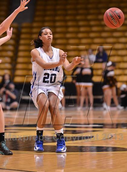 Thumbnail 1 in Arapahoe vs. Highlands Ranch  (CHSAA 5A Final Four) photogallery.