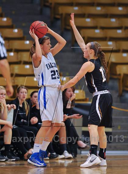 Thumbnail 1 in Arapahoe vs. Highlands Ranch  (CHSAA 5A Final Four) photogallery.