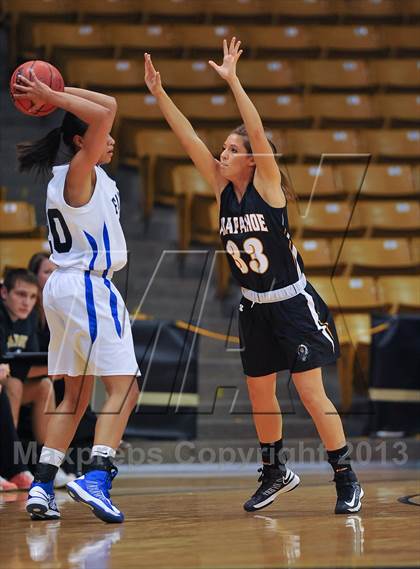 Thumbnail 1 in Arapahoe vs. Highlands Ranch  (CHSAA 5A Final Four) photogallery.