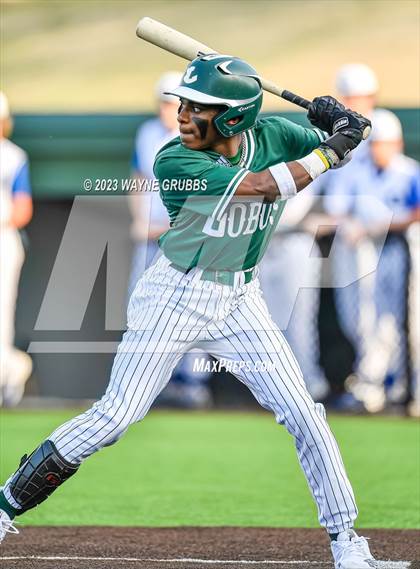 Thumbnail 3 in Longview v Decatur (Longview Lobo Invitational) photogallery.