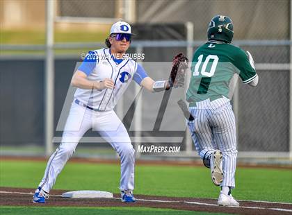 Thumbnail 3 in Longview v Decatur (Longview Lobo Invitational) photogallery.