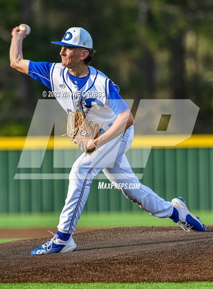 Thumbnail 2 in Longview v Decatur (Longview Lobo Invitational) photogallery.