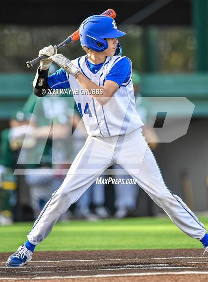 Thumbnail 2 in Longview v Decatur (Longview Lobo Invitational) photogallery.