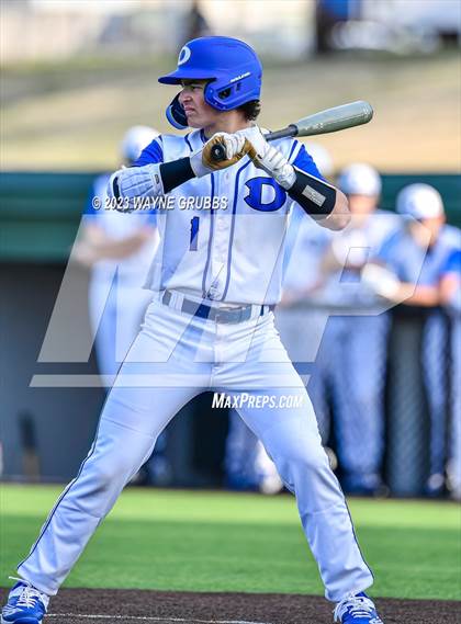 Thumbnail 2 in Longview v Decatur (Longview Lobo Invitational) photogallery.