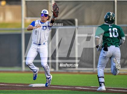 Thumbnail 1 in Longview v Decatur (Longview Lobo Invitational) photogallery.