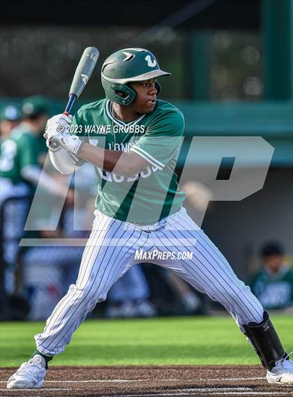 Thumbnail 3 in Longview v Decatur (Longview Lobo Invitational) photogallery.