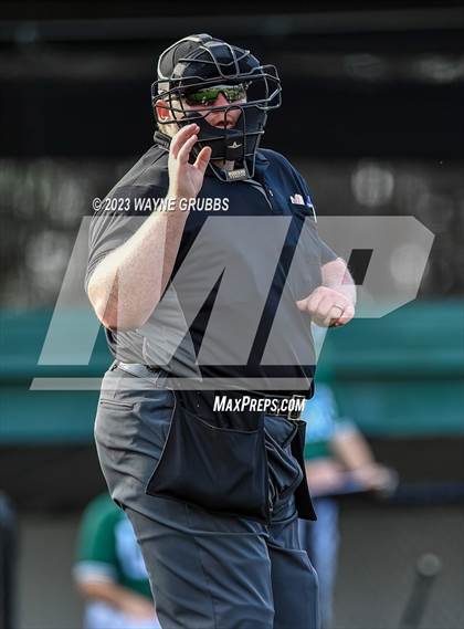 Thumbnail 3 in Longview v Decatur (Longview Lobo Invitational) photogallery.