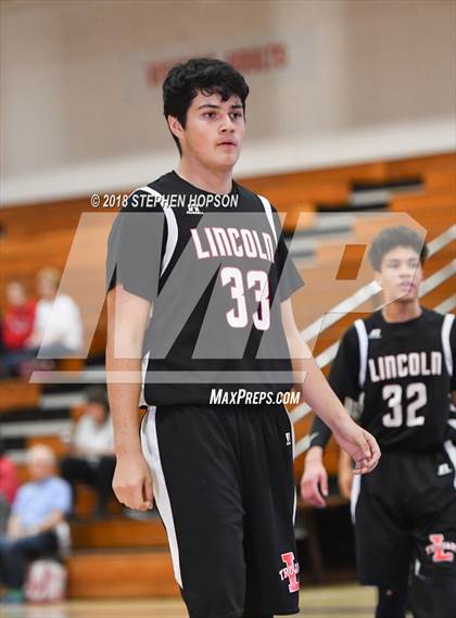 Thumbnail 3 in Lincoln @ Tokay photogallery.